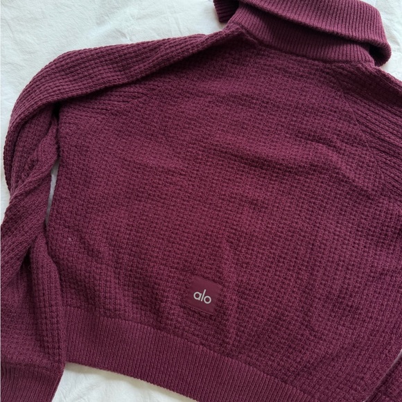 ALO Yoga Cashmere Plush Waffle 1/4 Zip Pullover - Picture 4 of 5